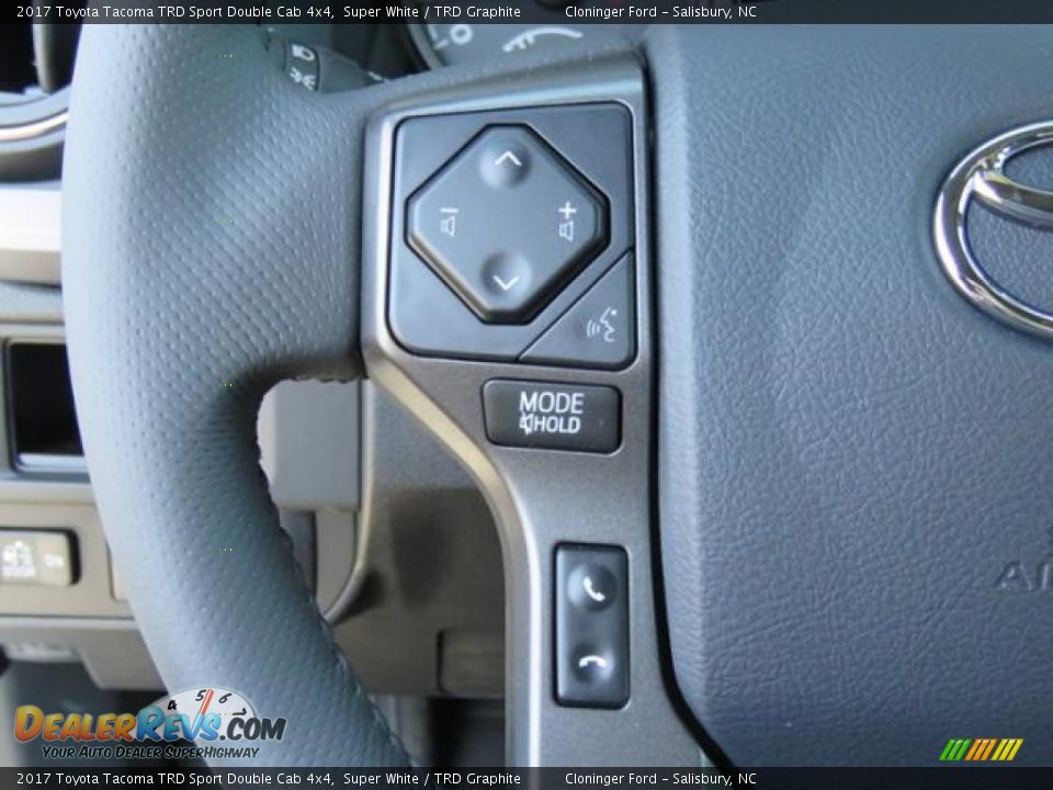 2017 Toyota Tacoma TRD Sport Double Cab 4x4 Super White / TRD Graphite Photo #18