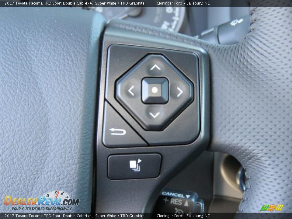 2017 Toyota Tacoma TRD Sport Double Cab 4x4 Super White / TRD Graphite Photo #19