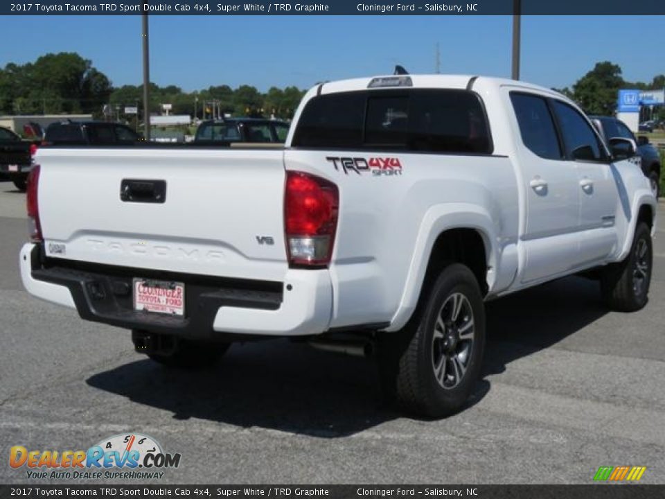 2017 Toyota Tacoma TRD Sport Double Cab 4x4 Super White / TRD Graphite Photo #24