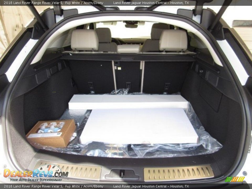 2018 Land Rover Range Rover Velar S Fuji White / Acorn/Ebony Photo #16