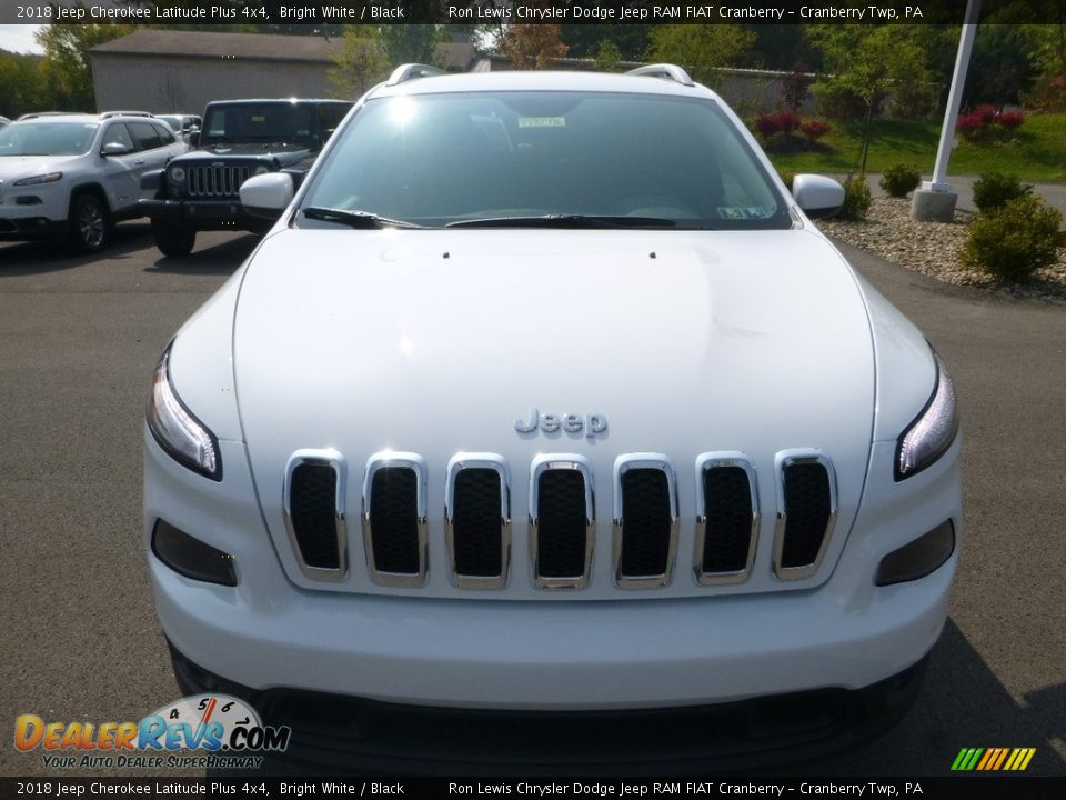 2018 Jeep Cherokee Latitude Plus 4x4 Bright White / Black Photo #8