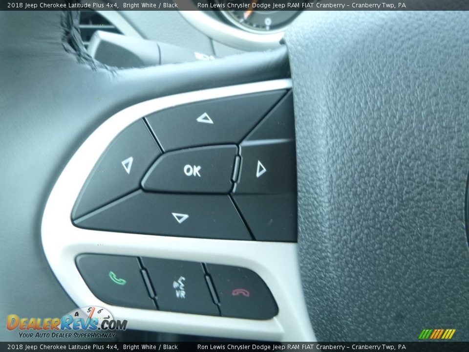 2018 Jeep Cherokee Latitude Plus 4x4 Bright White / Black Photo #20