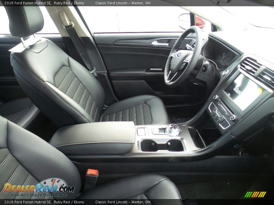 Front Seat of 2018 Ford Fusion Hybrid SE Photo #4