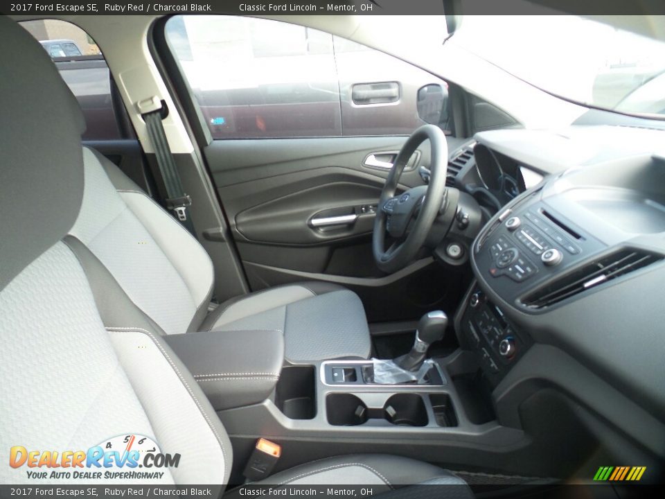 2017 Ford Escape SE Ruby Red / Charcoal Black Photo #4