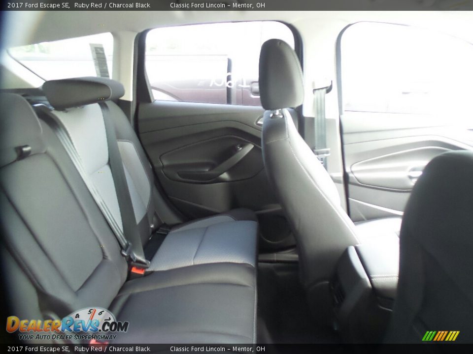 2017 Ford Escape SE Ruby Red / Charcoal Black Photo #5