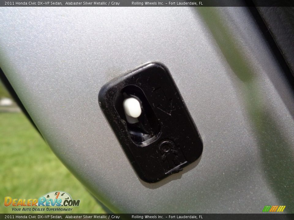 2011 Honda Civic DX-VP Sedan Alabaster Silver Metallic / Gray Photo #28