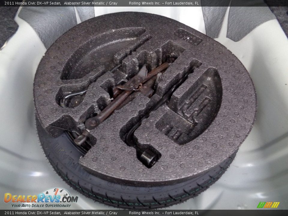 2011 Honda Civic DX-VP Sedan Alabaster Silver Metallic / Gray Photo #29