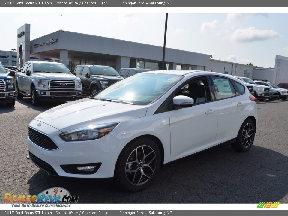 2017 Ford Focus SEL Hatch Oxford White / Charcoal Black Photo #3