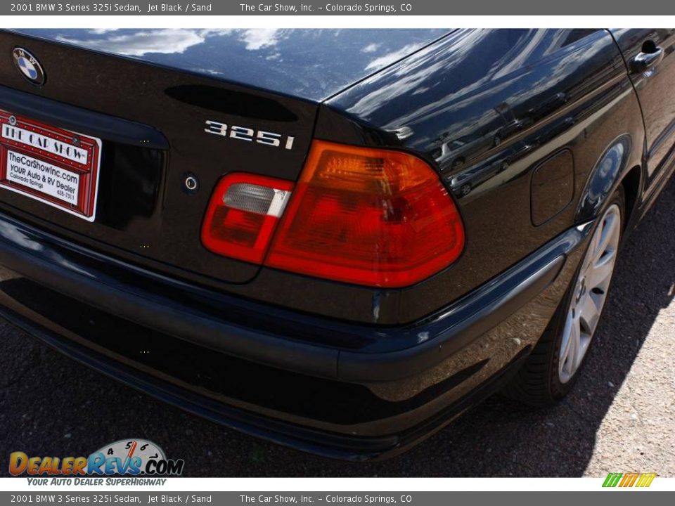 2001 BMW 3 Series 325i Sedan Jet Black / Sand Photo #19