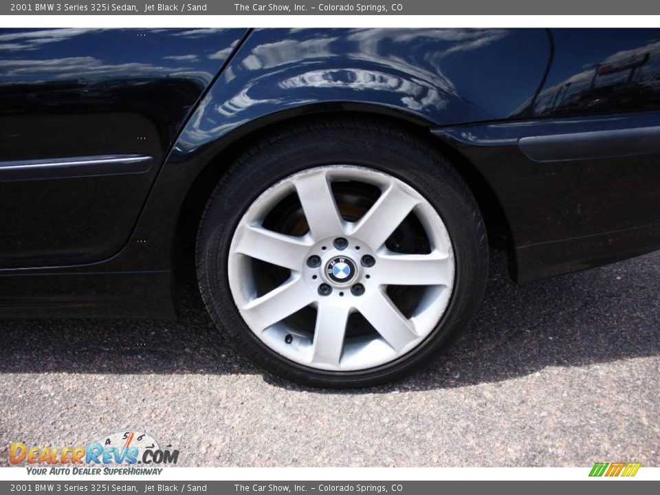 2001 BMW 3 Series 325i Sedan Jet Black / Sand Photo #23
