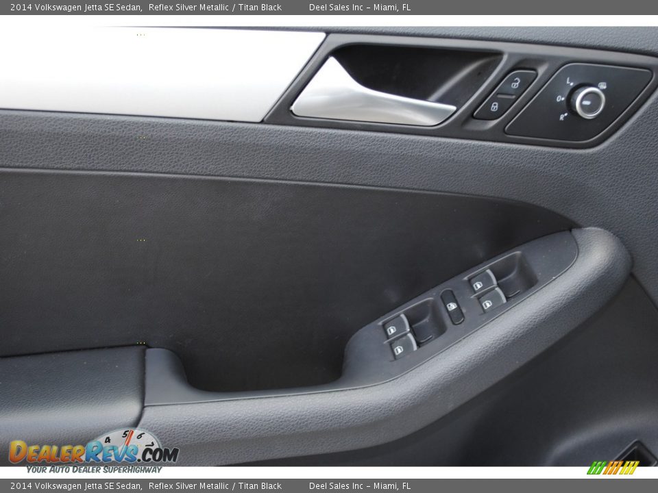 2014 Volkswagen Jetta SE Sedan Reflex Silver Metallic / Titan Black Photo #17