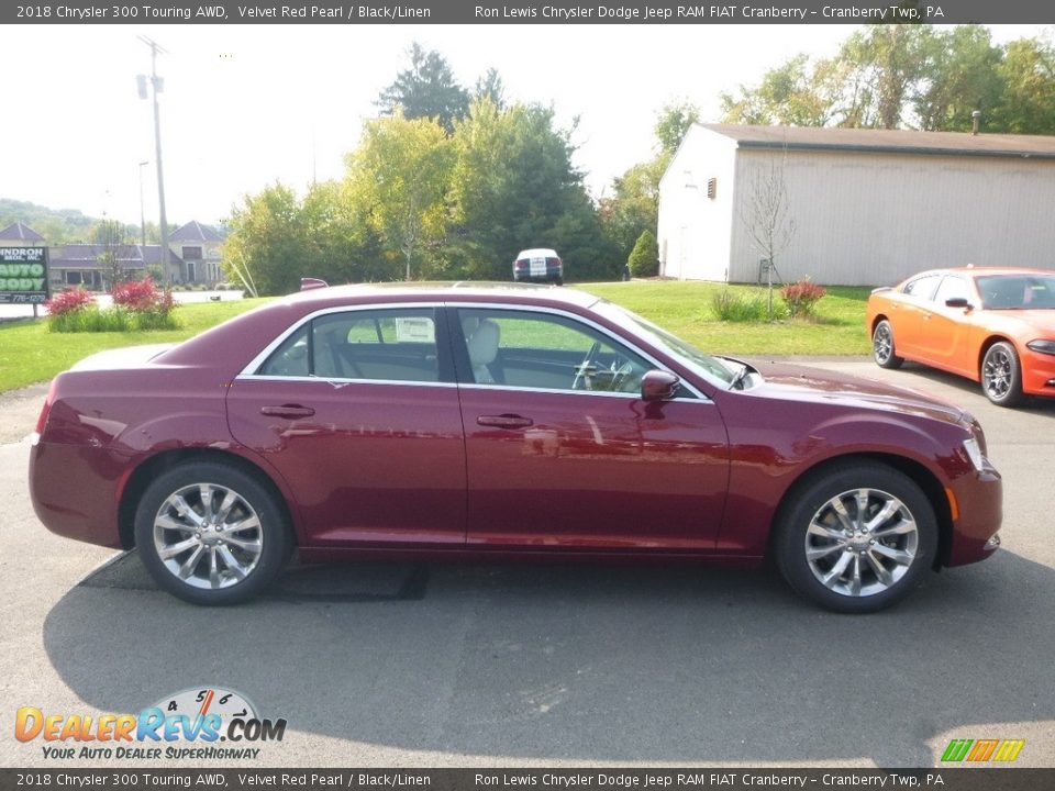 2018 Chrysler 300 Touring AWD Velvet Red Pearl / Black/Linen Photo #6