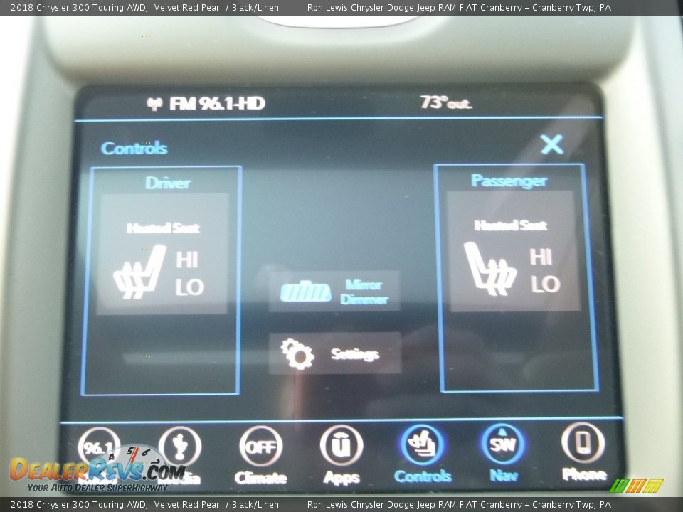 2018 Chrysler 300 Touring AWD Velvet Red Pearl / Black/Linen Photo #18