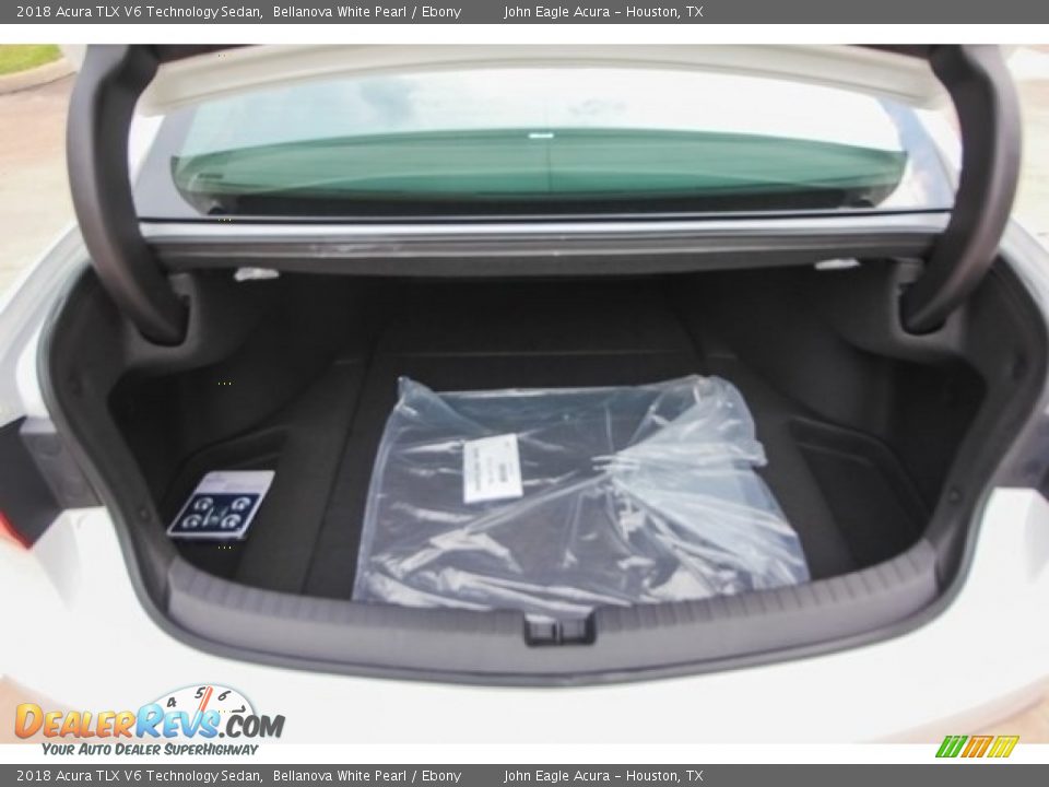 2018 Acura TLX V6 Technology Sedan Bellanova White Pearl / Ebony Photo #18