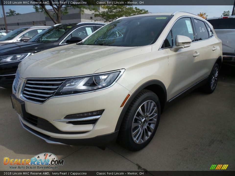 Front 3/4 View of 2018 Lincoln MKC Reserve AWD Photo #1