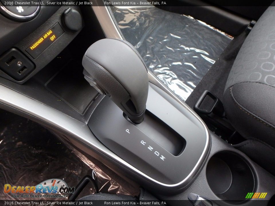 2018 Chevrolet Trax LS Shifter Photo #18