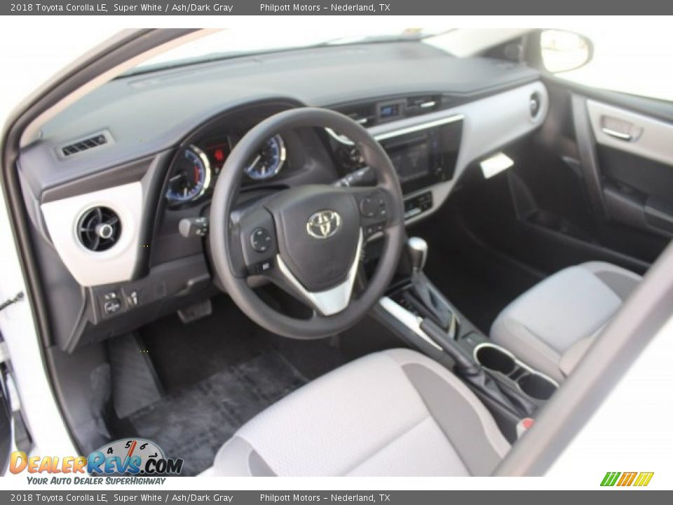 2018 Toyota Corolla LE Super White / Ash/Dark Gray Photo #9