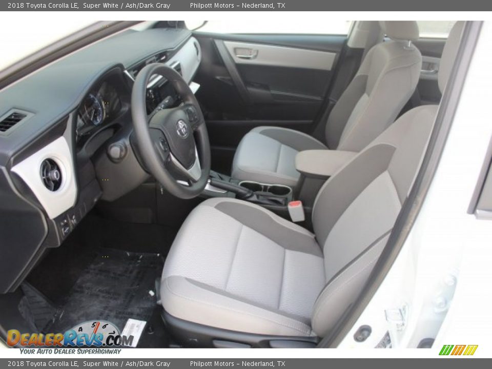 2018 Toyota Corolla LE Super White / Ash/Dark Gray Photo #10