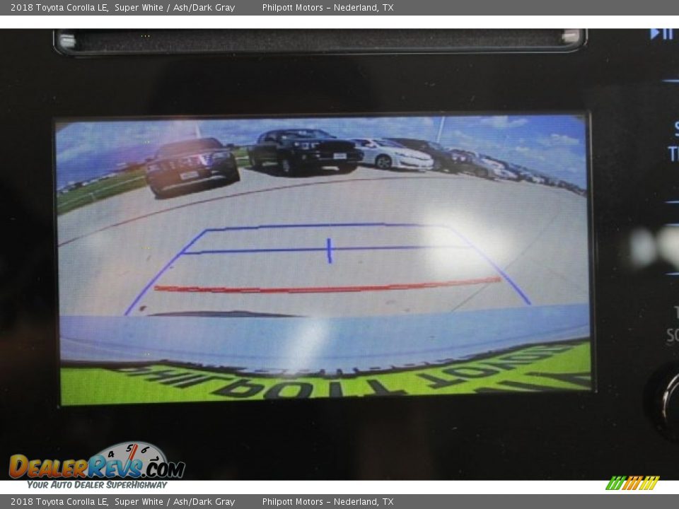 2018 Toyota Corolla LE Super White / Ash/Dark Gray Photo #11