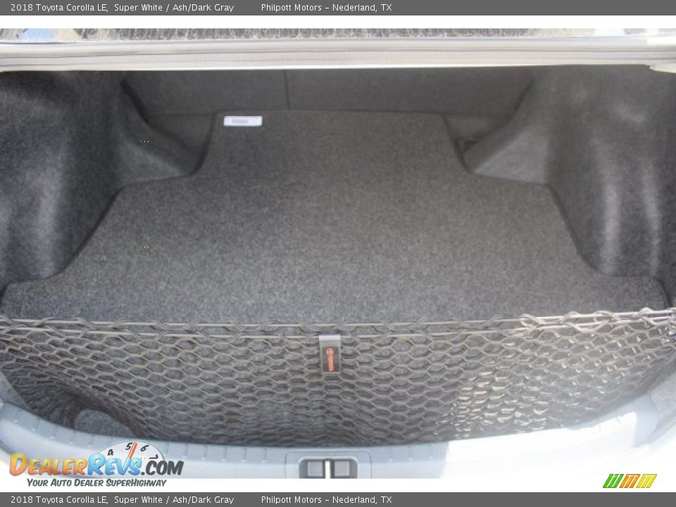 2018 Toyota Corolla LE Super White / Ash/Dark Gray Photo #21