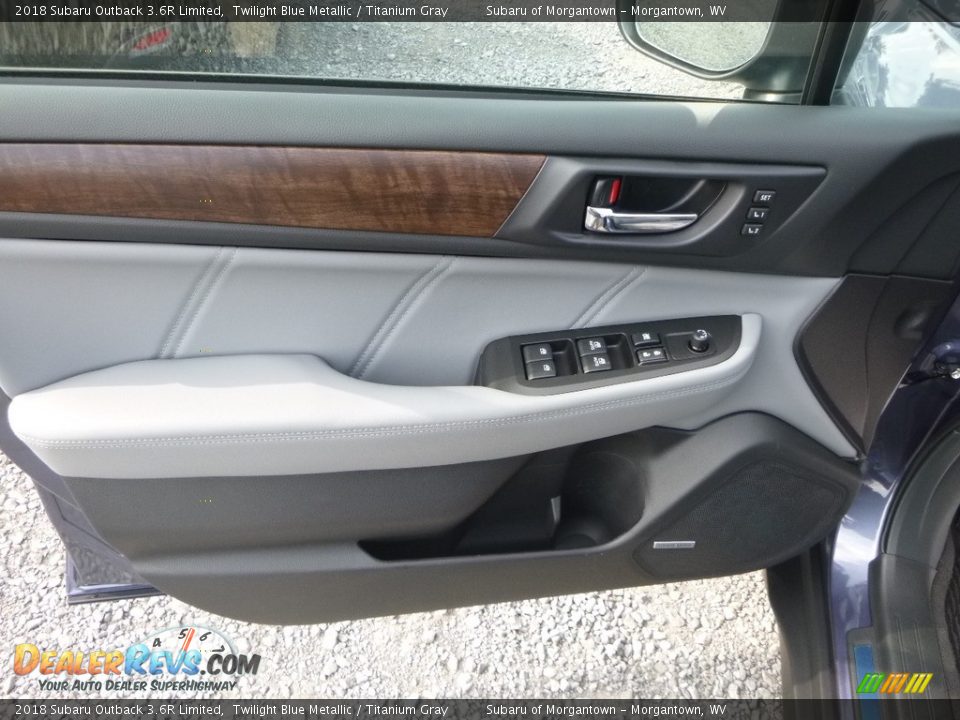 Door Panel of 2018 Subaru Outback 3.6R Limited Photo #15