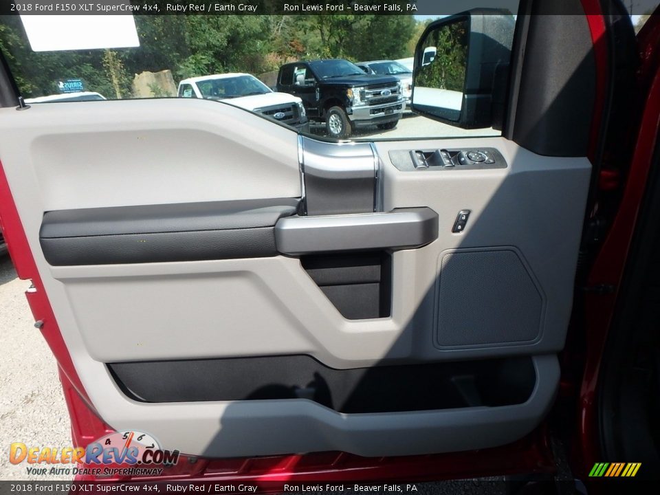 2018 Ford F150 XLT SuperCrew 4x4 Ruby Red / Earth Gray Photo #13