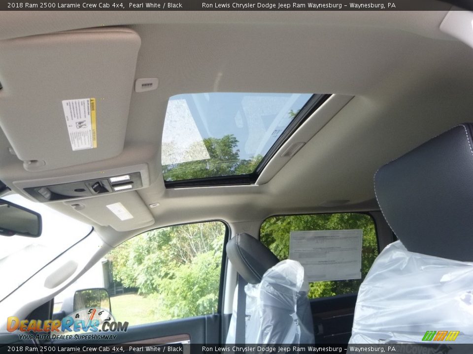 2018 Ram 2500 Laramie Crew Cab 4x4 Pearl White / Black Photo #17