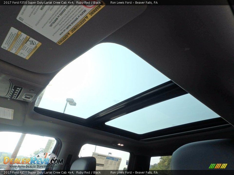 2017 Ford F350 Super Duty Lariat Crew Cab 4x4 Ruby Red / Black Photo #15