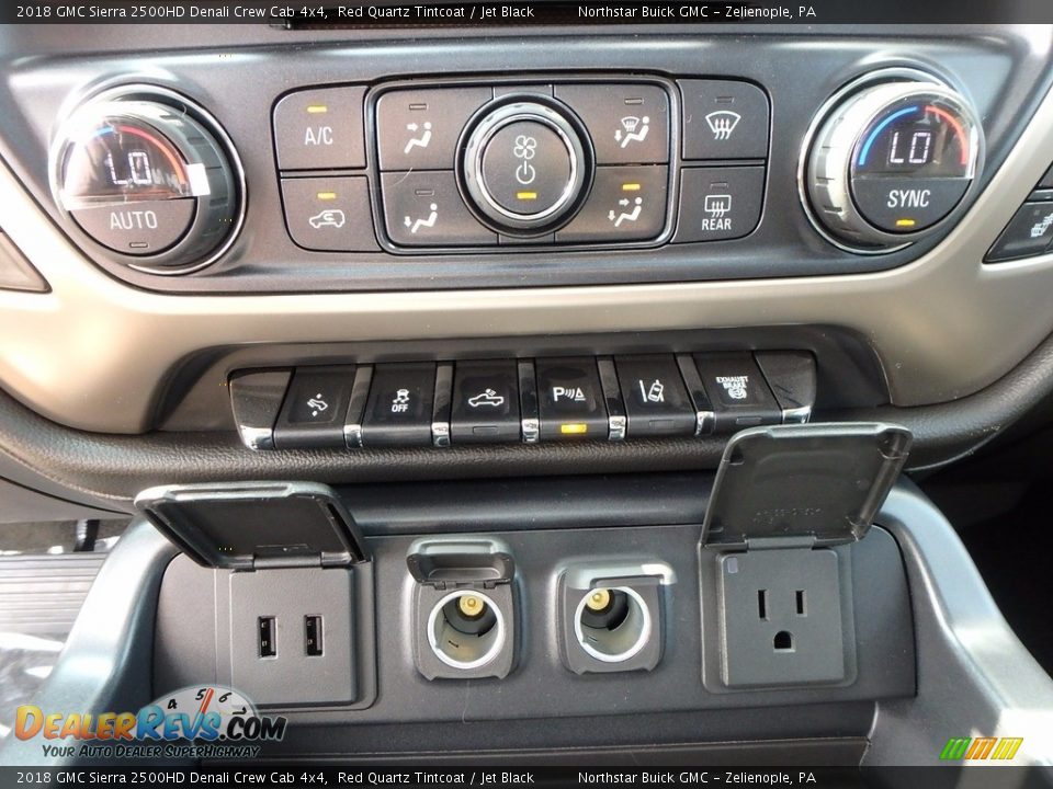 Controls of 2018 GMC Sierra 2500HD Denali Crew Cab 4x4 Photo #20