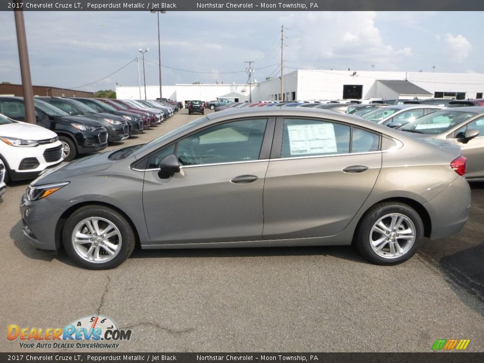 2017 Chevrolet Cruze LT Pepperdust Metallic / Jet Black Photo #2