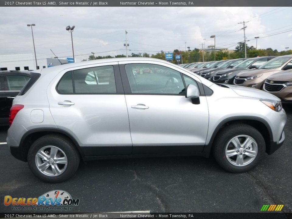 2017 Chevrolet Trax LS AWD Silver Ice Metallic / Jet Black Photo #6