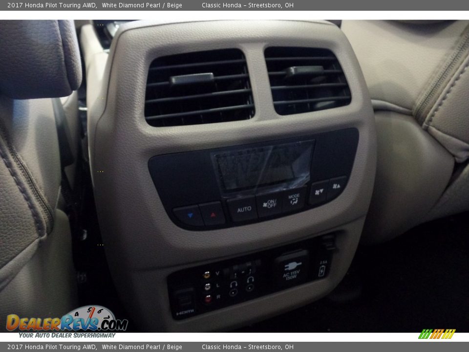 2017 Honda Pilot Touring AWD White Diamond Pearl / Beige Photo #18