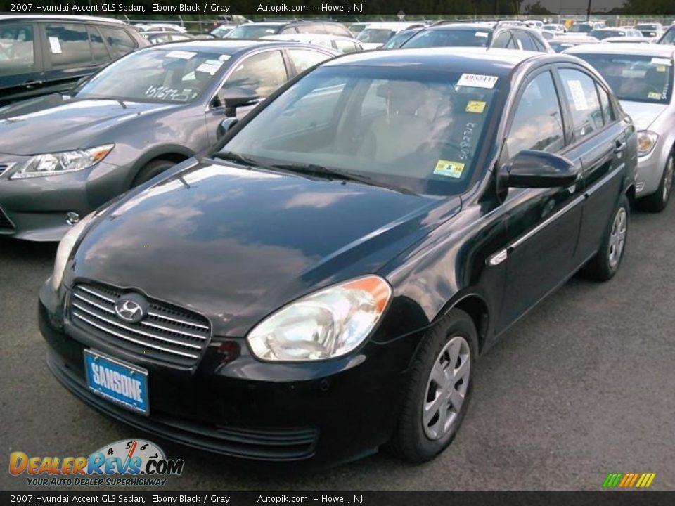 2007 Hyundai Accent GLS Sedan Ebony Black / Gray Photo #1