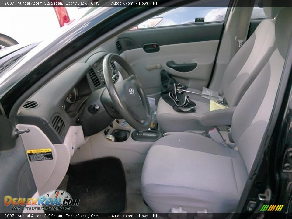 2007 Hyundai Accent GLS Sedan Ebony Black / Gray Photo #3