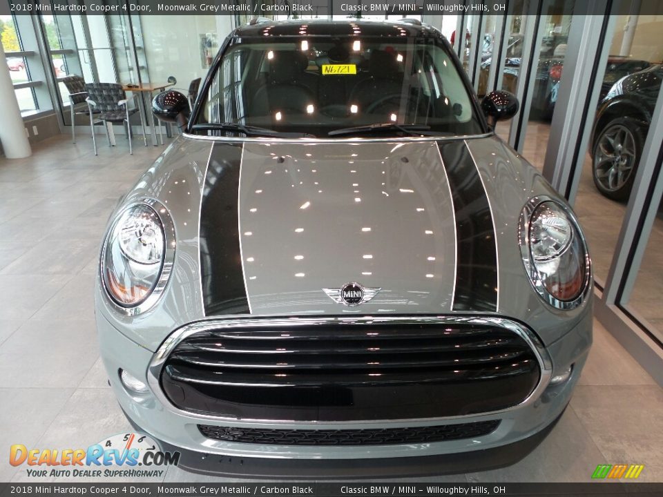 2018 Mini Hardtop Cooper 4 Door Moonwalk Grey Metallic / Carbon Black Photo #2