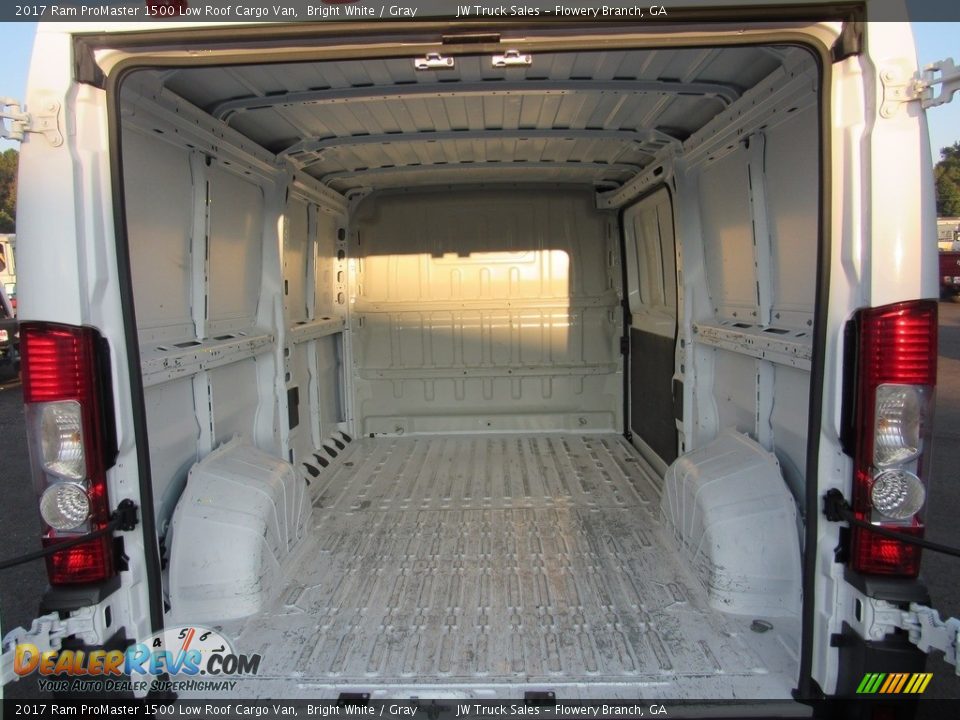 2017 Ram ProMaster 1500 Low Roof Cargo Van Bright White / Gray Photo #33