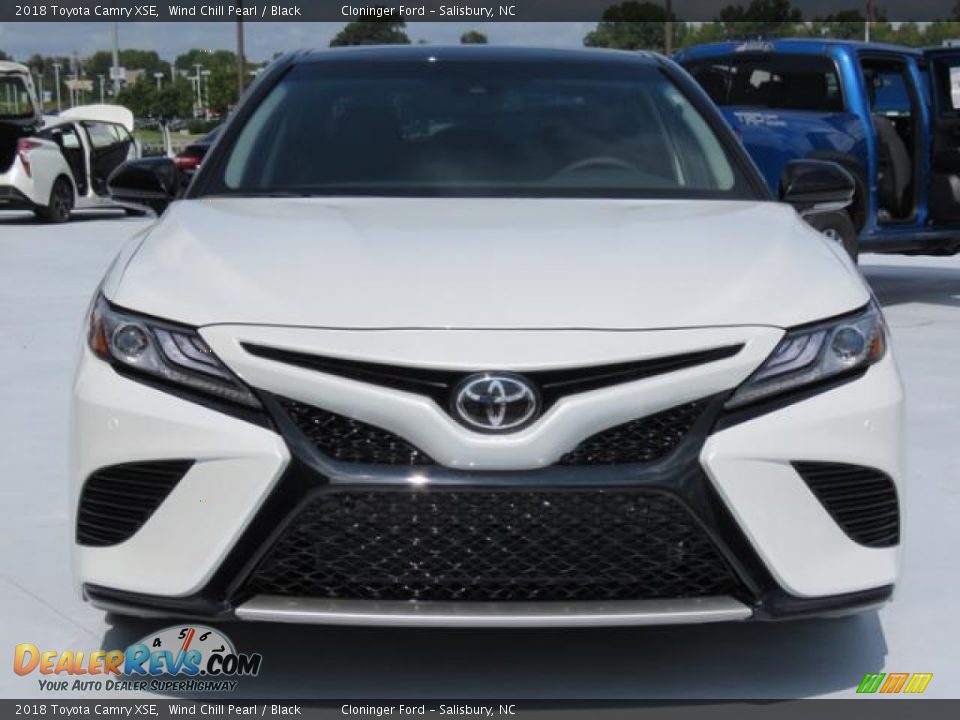 2018 Toyota Camry XSE Wind Chill Pearl / Black Photo #2