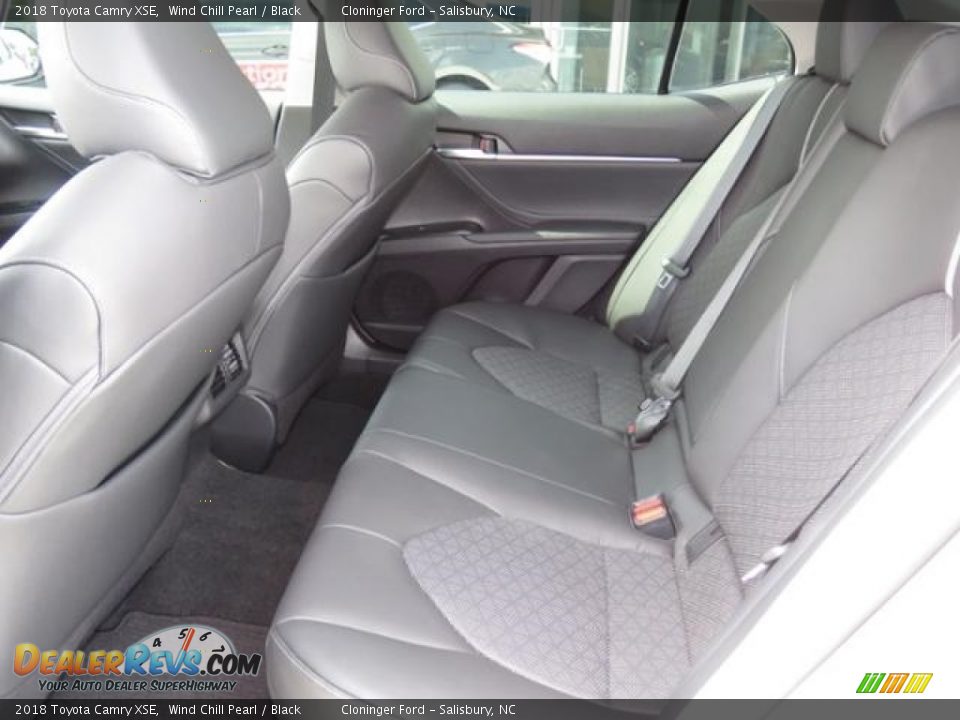2018 Toyota Camry XSE Wind Chill Pearl / Black Photo #9