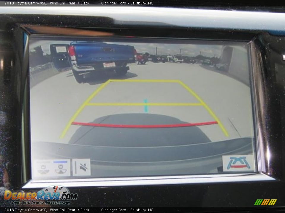 2018 Toyota Camry XSE Wind Chill Pearl / Black Photo #17
