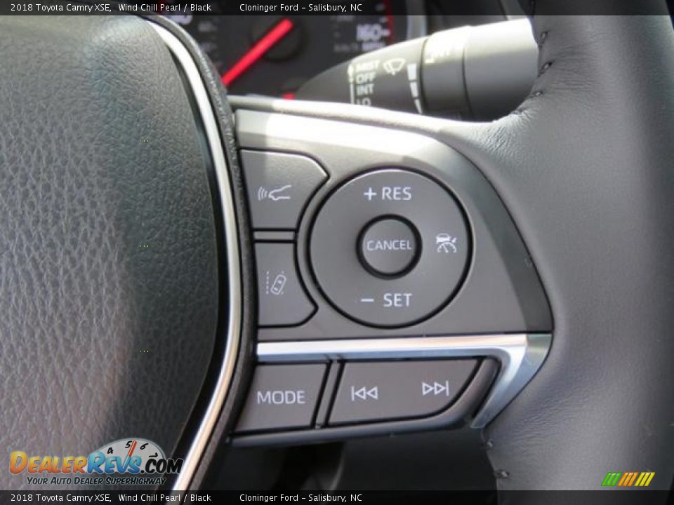 2018 Toyota Camry XSE Wind Chill Pearl / Black Photo #22