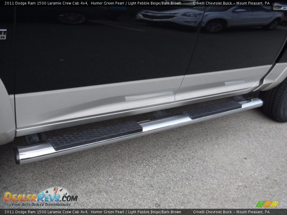 2011 Dodge Ram 1500 Laramie Crew Cab 4x4 Hunter Green Pearl / Light Pebble Beige/Bark Brown Photo #3