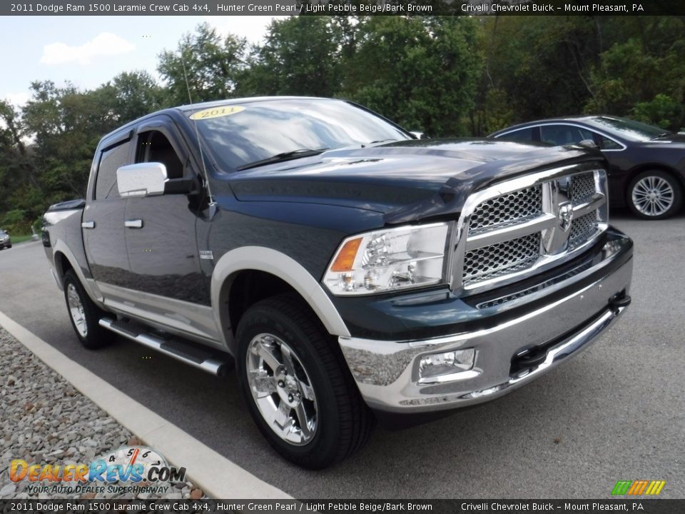 2011 Dodge Ram 1500 Laramie Crew Cab 4x4 Hunter Green Pearl / Light Pebble Beige/Bark Brown Photo #10