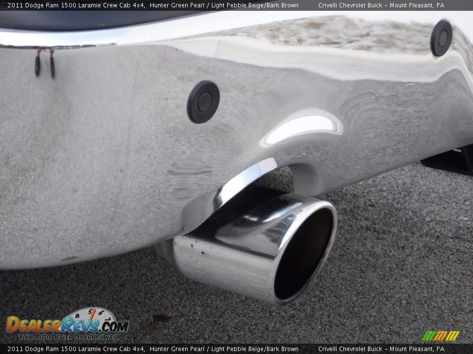 2011 Dodge Ram 1500 Laramie Crew Cab 4x4 Hunter Green Pearl / Light Pebble Beige/Bark Brown Photo #16