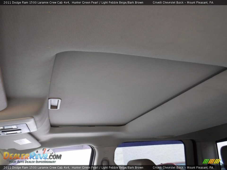 2011 Dodge Ram 1500 Laramie Crew Cab 4x4 Hunter Green Pearl / Light Pebble Beige/Bark Brown Photo #19