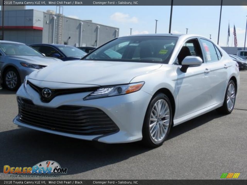 2018 Toyota Camry XLE V6 Wind Chill Pearl / Black Photo #3