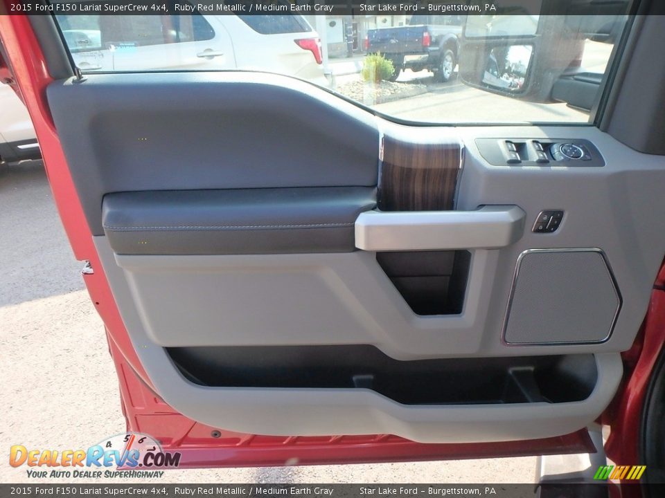 2015 Ford F150 Lariat SuperCrew 4x4 Ruby Red Metallic / Medium Earth Gray Photo #12