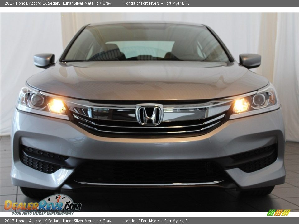 2017 Honda Accord LX Sedan Lunar Silver Metallic / Gray Photo #4