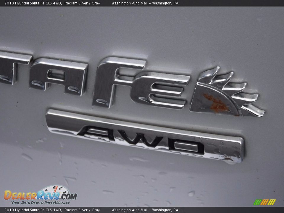 2010 Hyundai Santa Fe GLS 4WD Radiant Silver / Gray Photo #9