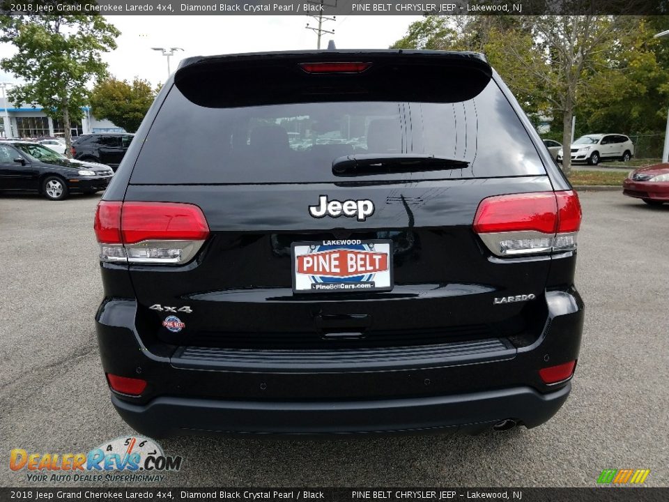 2018 Jeep Grand Cherokee Laredo 4x4 Diamond Black Crystal Pearl / Black Photo #5