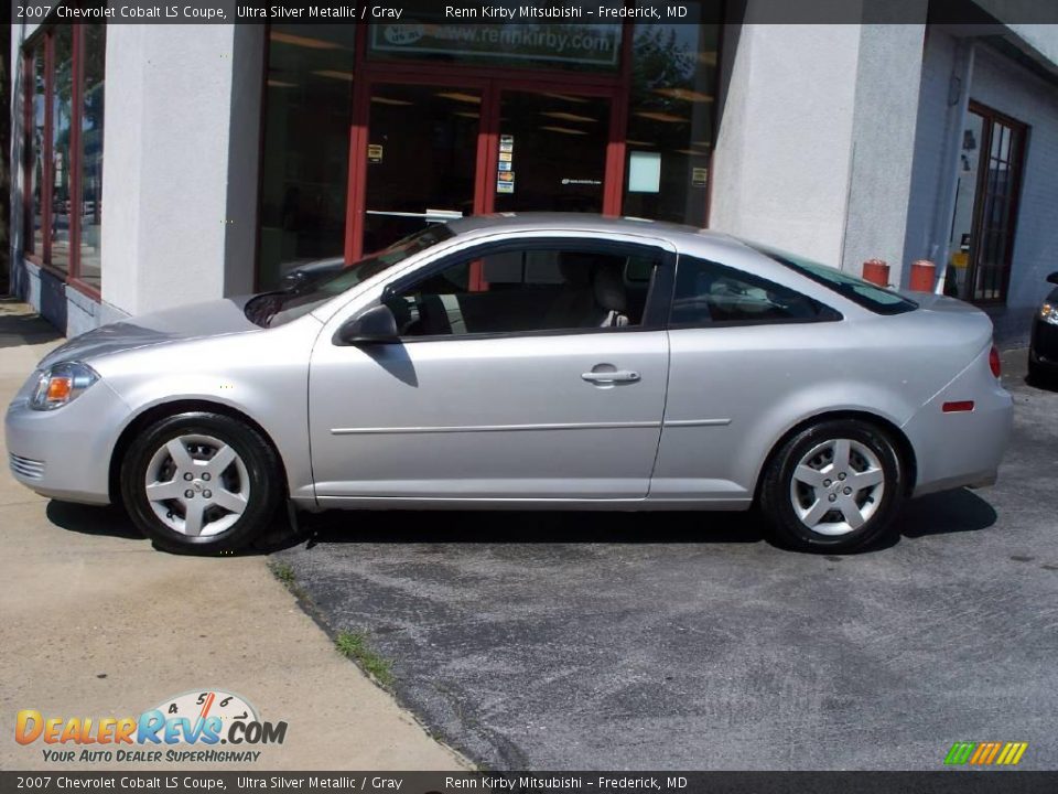 2007 Chevrolet Cobalt LS Coupe Ultra Silver Metallic / Gray Photo #2